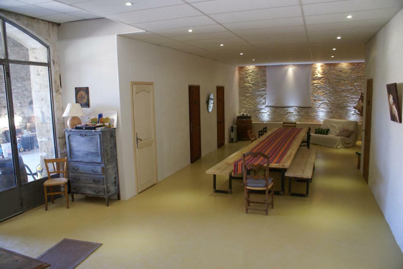 Mas Tolosan Vauvert Exteriör bild